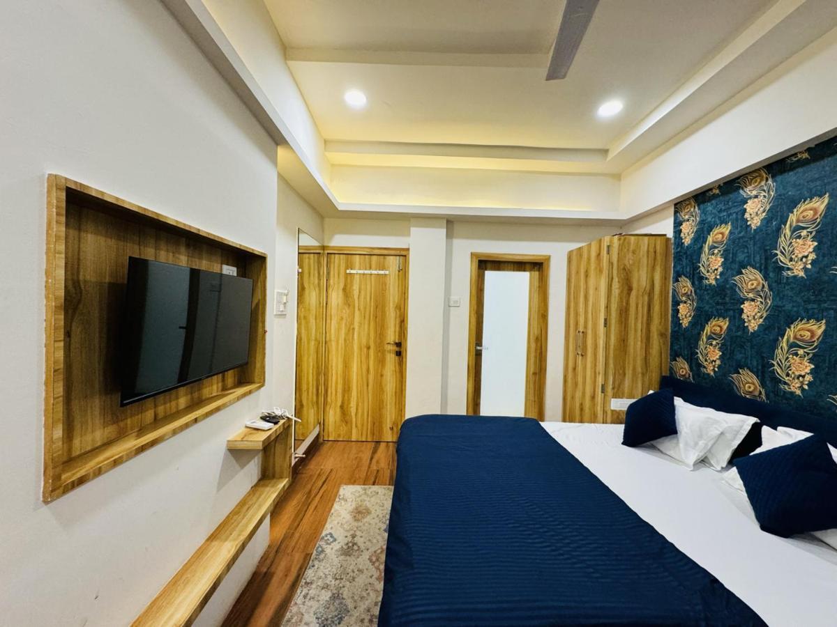 Hotel Shree Mahakal Krapa อุจเจน ภายนอก รูปภาพ