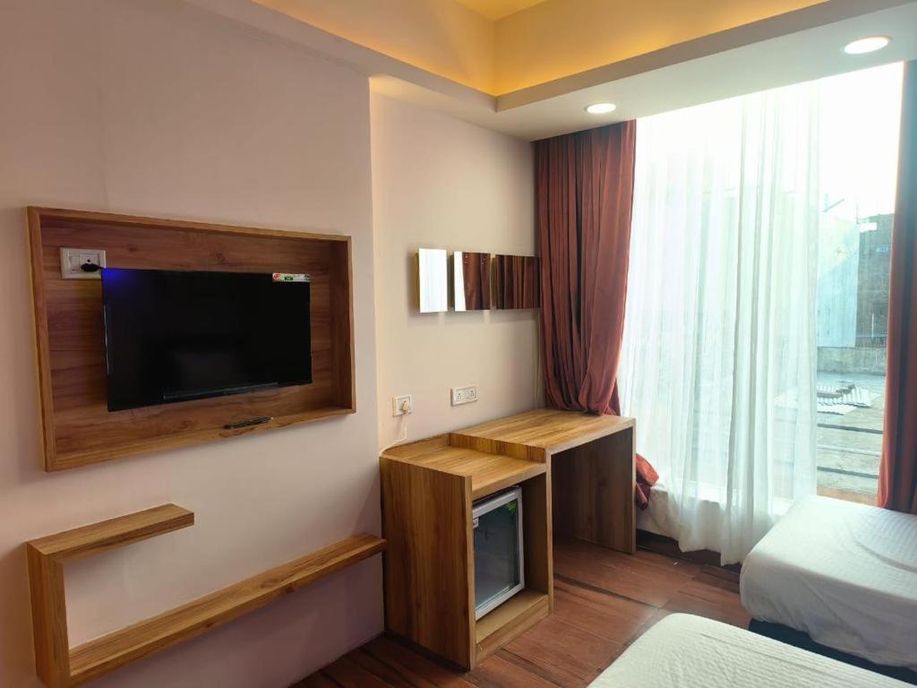 Hotel Shree Mahakal Krapa อุจเจน ภายนอก รูปภาพ