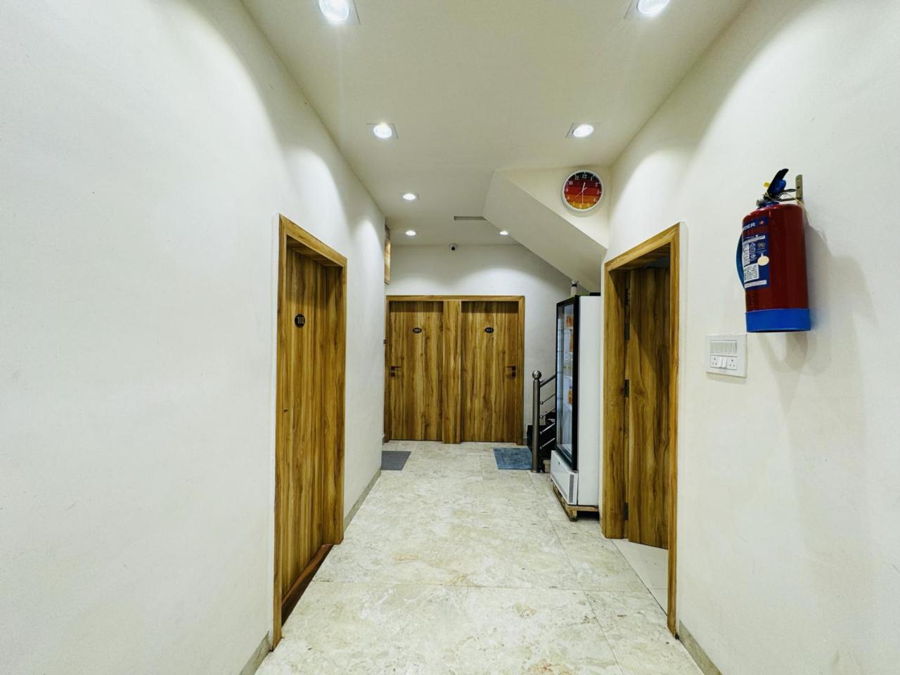 Hotel Shree Mahakal Krapa อุจเจน ภายนอก รูปภาพ